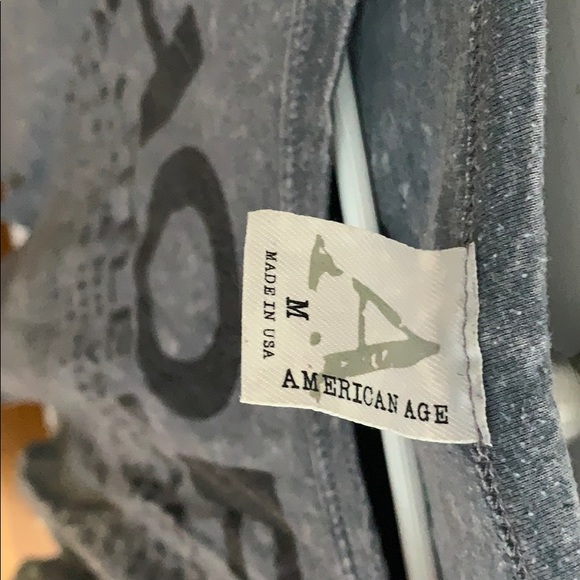 T-shirt - Picture 3 of 3